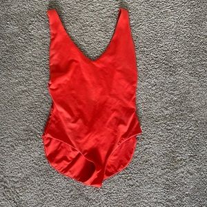Londre fiesta red minimalist suit